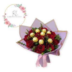 WhatsApp Image 2025-10-08 at 11.02.21 PM RAMO 12 ROSAS Y 8 BOMBONES