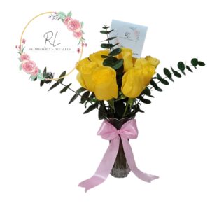 WhatsApp Image 2025-11-01 at 12.30.47 Bello florero 10 rosas con eucaliptus