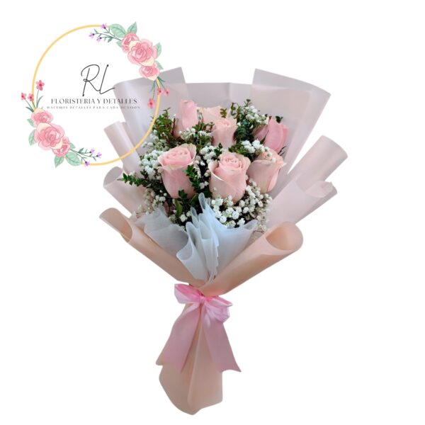 ELEGANTE RAMO TONOS SUAVES 7 ROSAS