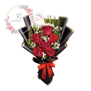 RAMO 6 ROSAS CON ELEGANTE ENVOLTURA
