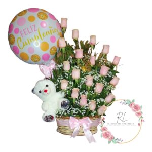 Majestuoso arreglo de 20 rosas, peluche y globo